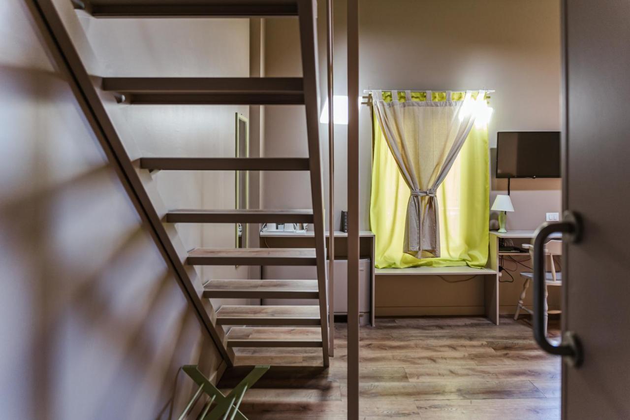 Antico Borgo B&B Con Spa - Adults Only Manerba del Garda Exterior photo