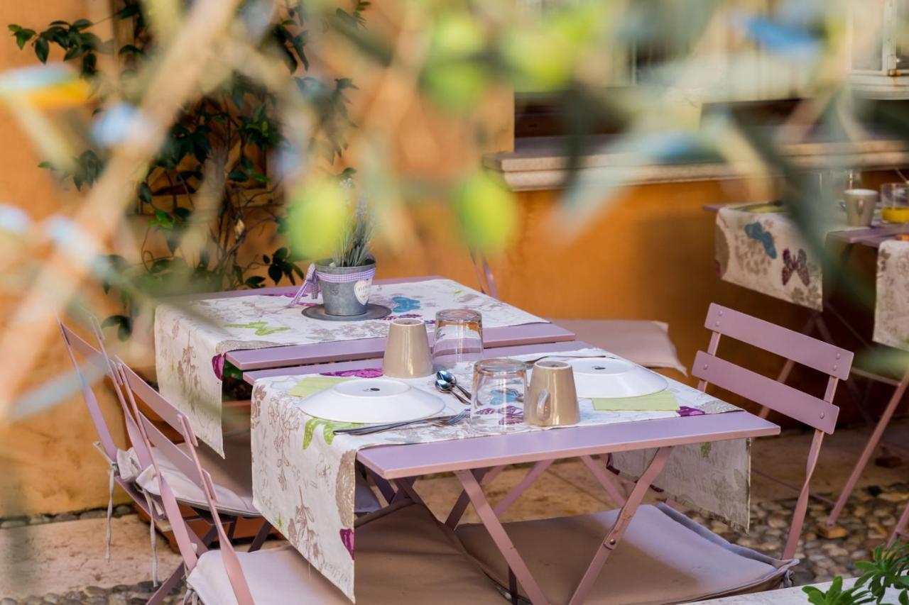 Antico Borgo B&B Con Spa - Adults Only Manerba del Garda Exterior photo