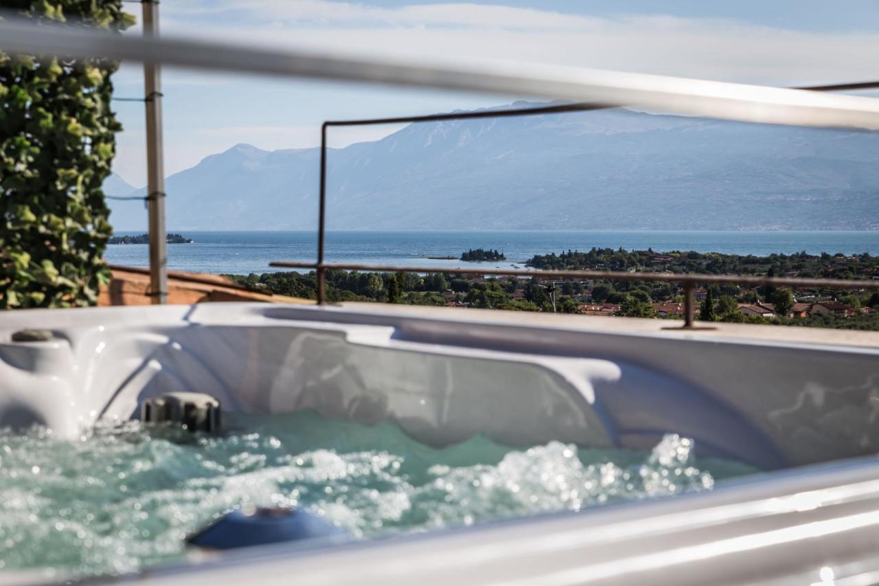 Antico Borgo B&B Con Spa - Adults Only Manerba del Garda Exterior photo
